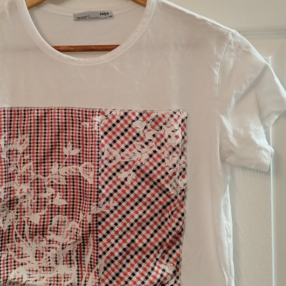 Zara T-shirt - Picture 1 of 3